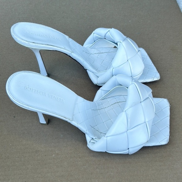 Bottega Veneta Lido intrecciato leather mules - Picture 1 of 5